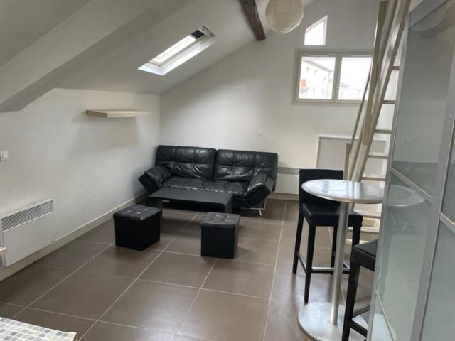 Appartements Sympas Et Confortables Proche De Paris Nanterre Esterno foto